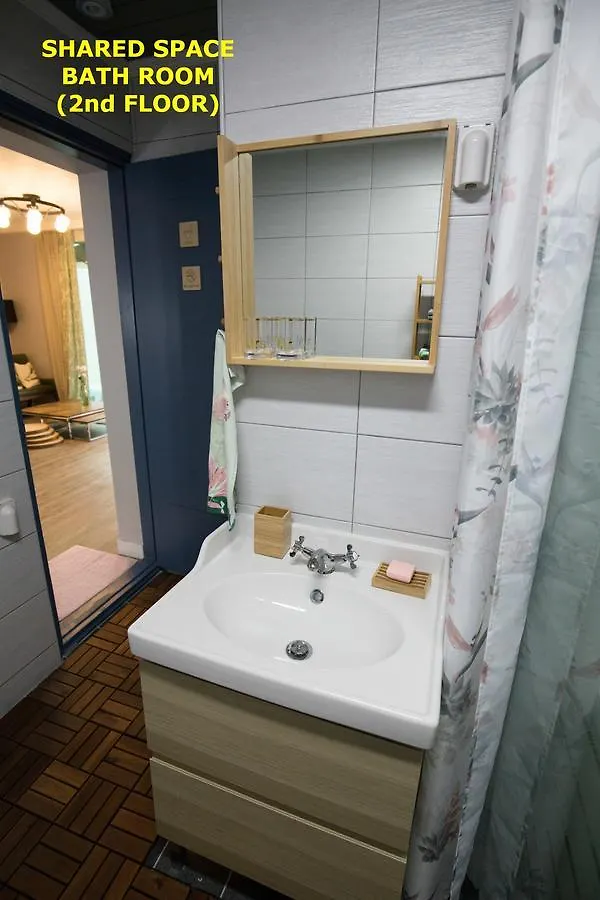 Therapy House Seoul 2*,